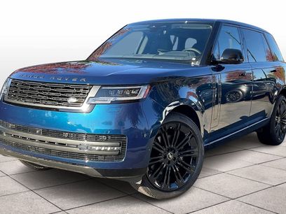 New 2025 Land Rover Range Rover Long Wheelbase SE