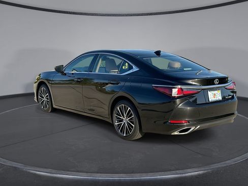 Used 2025 Lexus ES 350 w/ Premium Package FWD image 10