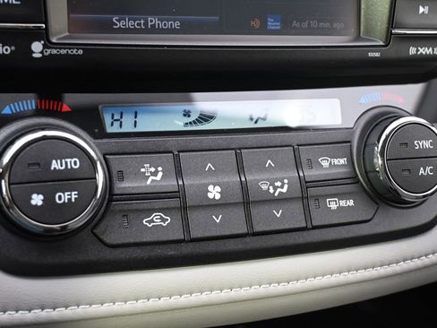 Used 2016 Toyota RAV4 XLE AWD/4WD image 31
