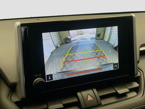 Used 2023 Toyota RAV4 XLE image 9