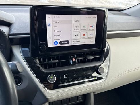 Used 2023 Toyota Corolla Cross LE image 22