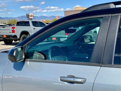 New 2026 Chevrolet Equinox LT w/ Midnight Edition AWD/4WD image 11