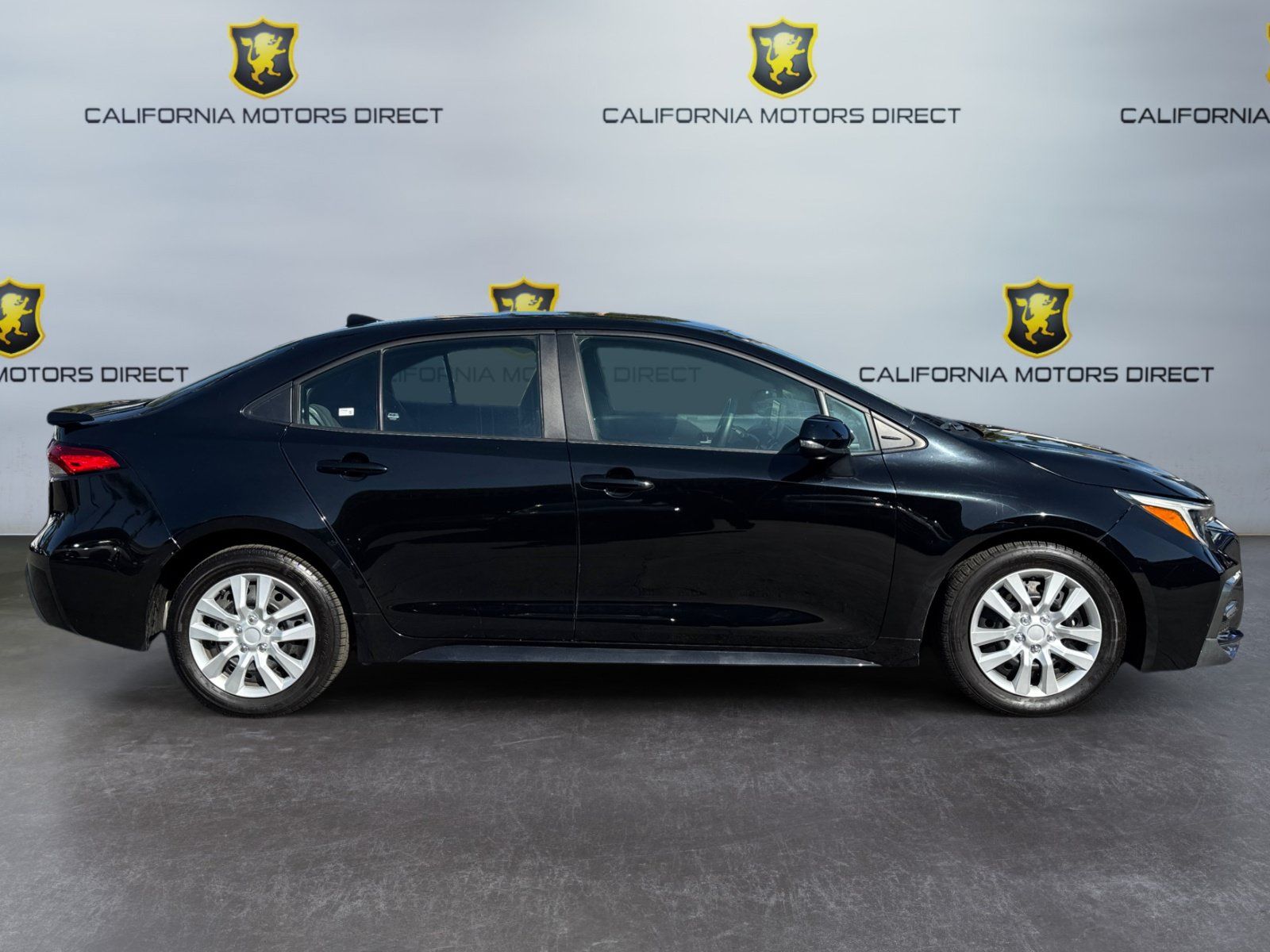 Used 2024 Toyota Corolla SE FWD image 6