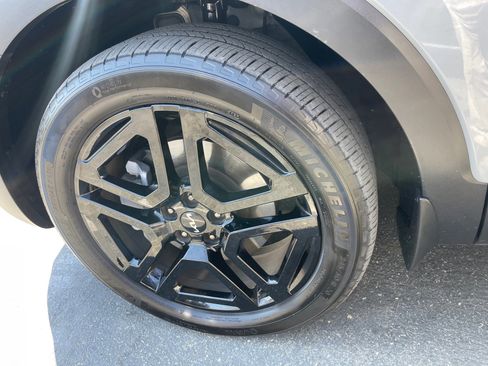 Used 2024 Kia Telluride SX X-Line image 39