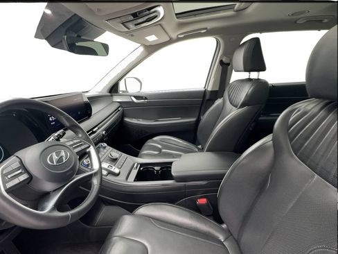 Used 2024 Hyundai Palisade Limited FWD image 19