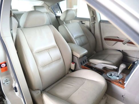 Used 2005 Nissan Maxima 3.5 SL w/ (T05) Navigation System Pkg image 18