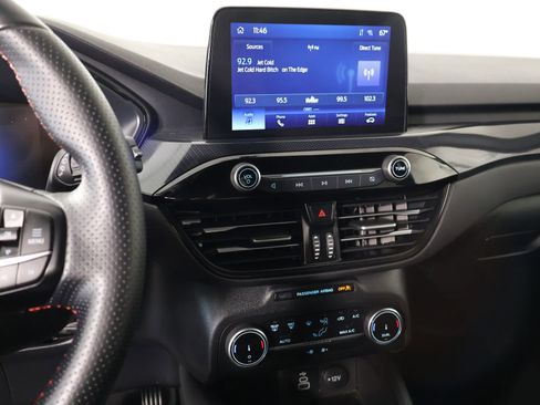 Used 2025 Ford Escape ST-Line AWD/4WD image 5