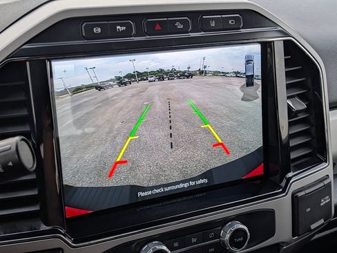 Certified 2022 Ford F250 Lariat w/ Tremor Off-Road Package AWD/4WD image 9