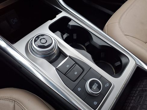 Used 2020 Ford Explorer Limited image 7