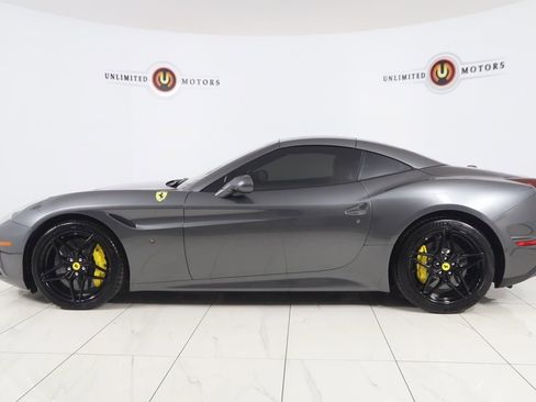 Used 2018 Ferrari California T image 41