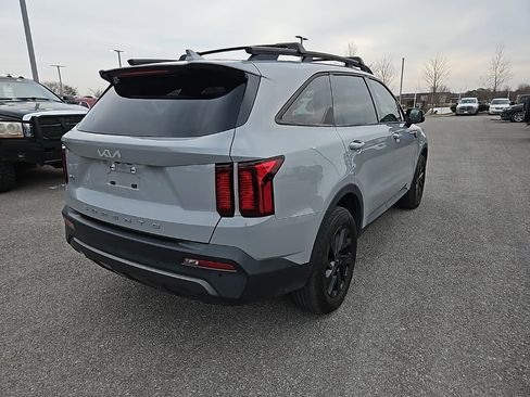 Used 2022 Kia Sorento S w/ Panoramic Sunroof Package image 7