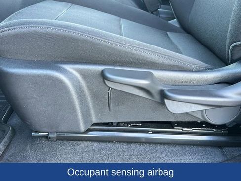 Used 2024 Chevrolet Colorado W/T image 21