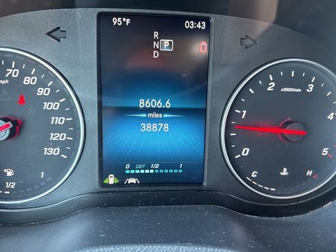 Used 2020 Mercedes-Benz Sprinter 2500 image 17