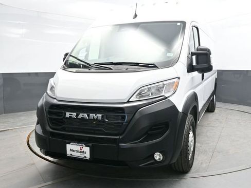 Used 2025 RAM ProMaster 2500 w/ Convenience Group image 2