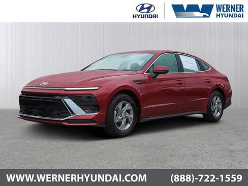 New 2026 Hyundai Sonata SE image 1