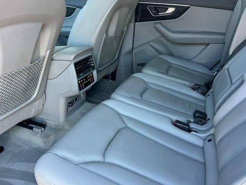 Used 2020 Audi Q7 2.0T Premium Plus w/ Premium Plus Package AWD/4WD image 14