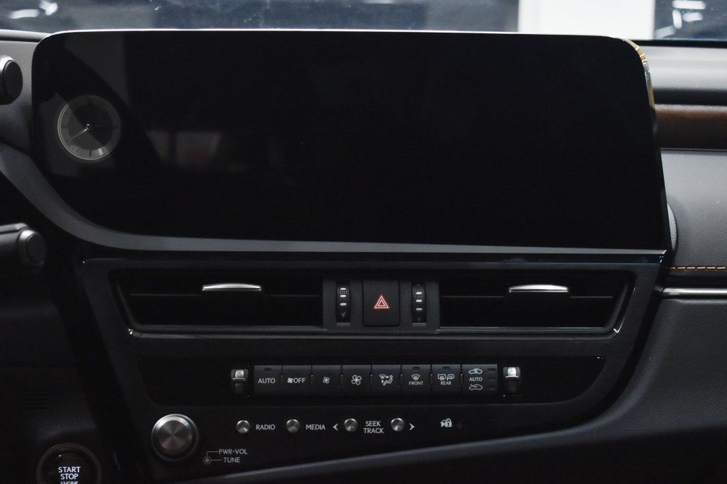 Used 2025 Lexus ES 350 w/ Premium Package FWD image 24