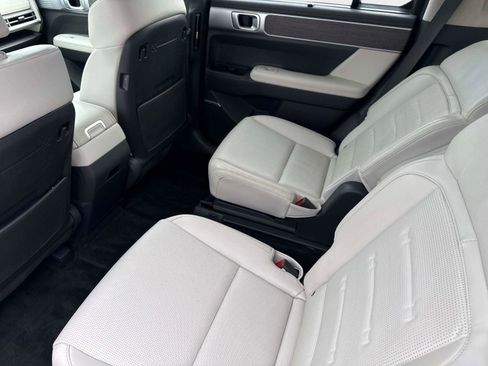 Used 2024 Hyundai Santa Fe Calligraphy image 14