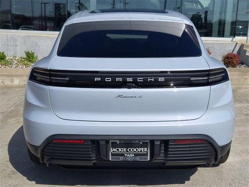 New 2025 Porsche Macan 4 Electric image 6