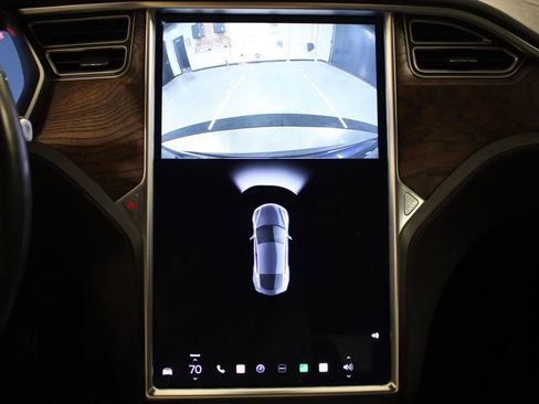 Used 2017 Tesla Model S 60D image 33