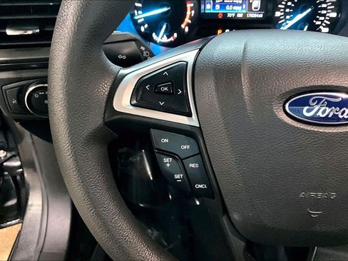 Used 2016 Ford Fusion SE FWD image 23