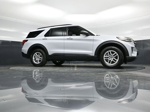 New 2026 Ford Explorer Active image 56