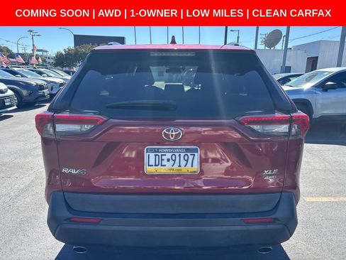Used 2019 Toyota RAV4 XLE Premium w/ Cold Weather Package AWD/4WD image 5