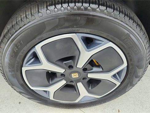 Used 2024 Rivian R1S Adventure image 60