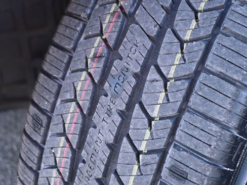 Used 2023 Nissan Rogue SV image 27