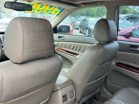 Used 2003 Toyota Camry SE FWD image 4