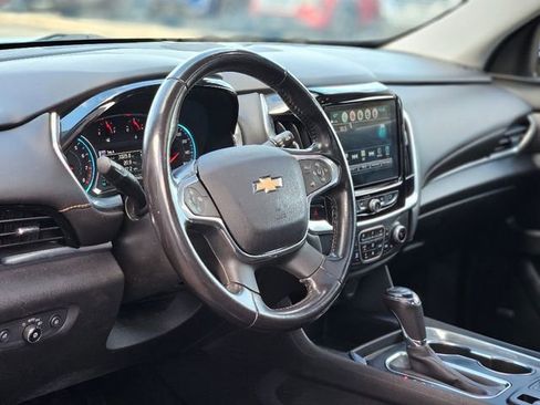 Used 2019 Chevrolet Traverse LT w/ LT Premium Package image 13
