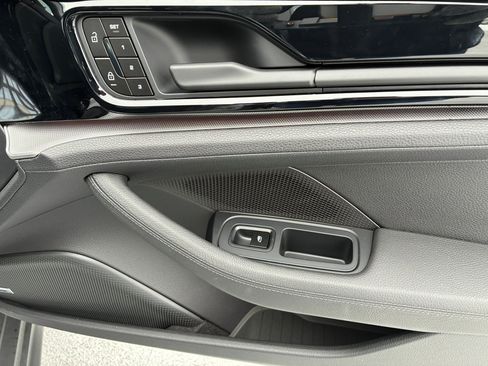 New 2026 Porsche Panamera image 12