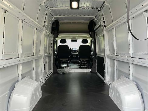 New 2024 RAM ProMaster 3500 w/ Premium Convenience Group image 35