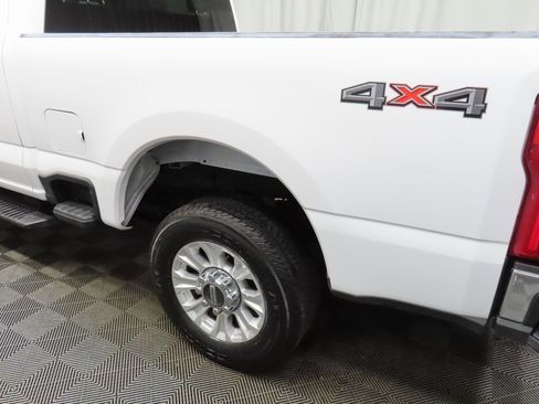 Used 2024 Ford F250 XLT image 38