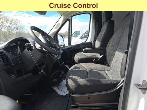 Used 2025 RAM ProMaster 2500 w/ Convenience Group FWD image 10
