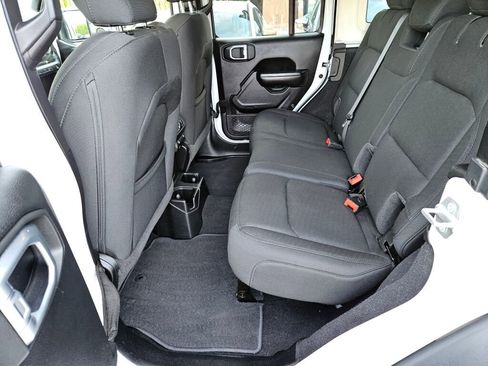 Used 2020 Jeep Wrangler Unlimited Sport w/ Technology Group image 12