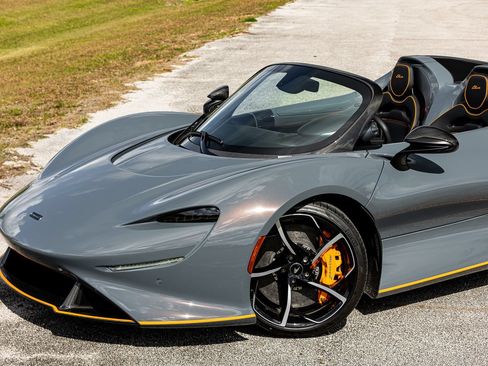 Used 2021 McLaren Elva RWD image 17
