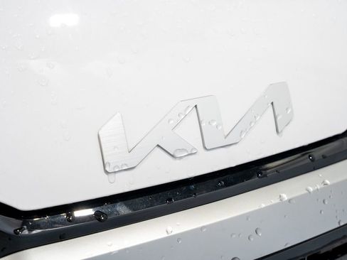 New 2026 Kia Sportage SX image 3