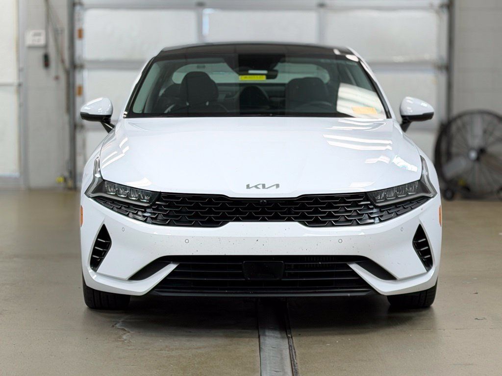 Used 2024 Kia K5 EX w/ EX Premium Package FWD image 2
