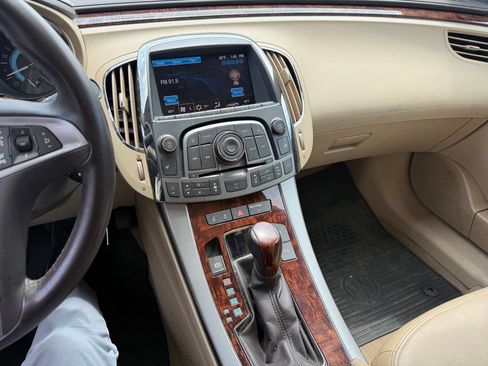 Used 2013 Buick LaCrosse Leather FWD image 9