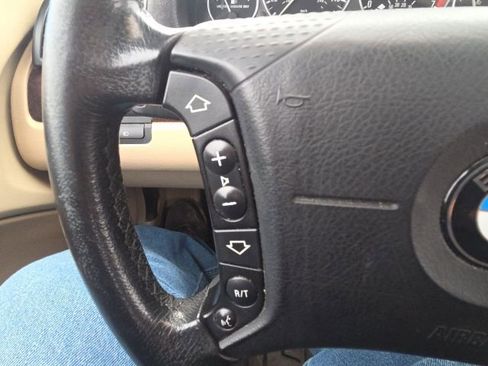 Used 2004 BMW 330xi Sedan image 31