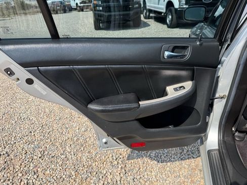 Used 2006 Honda Accord EX image 25