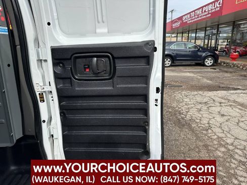 Used 2017 Chevrolet Express 2500 Extended RWD image 16