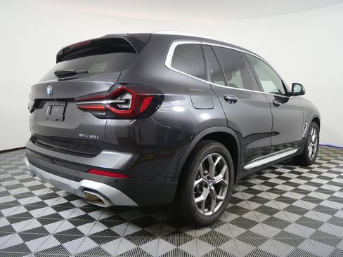 Used 2024 BMW X3 sDrive30i image 3
