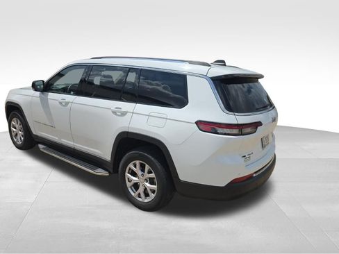 Used 2021 Jeep Grand Cherokee L Limited AWD/4WD image 12