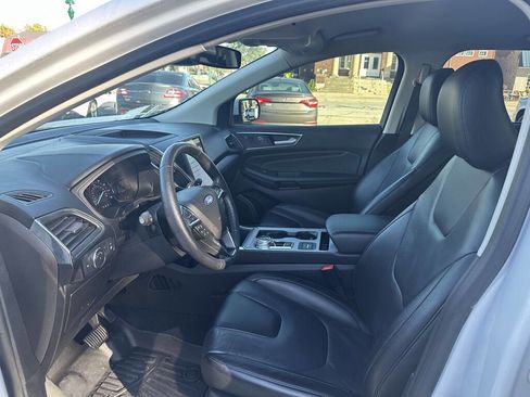 Used 2022 Ford Edge Titanium image 31