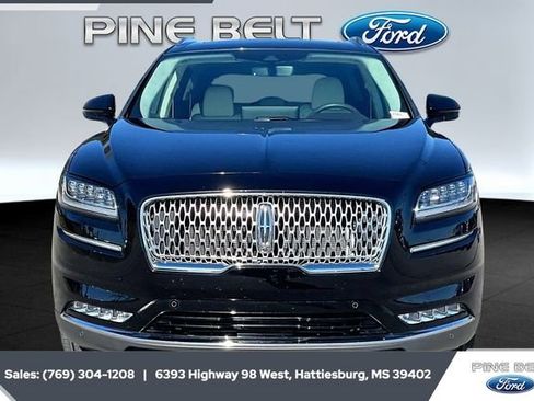 Used 2022 Lincoln Nautilus Black Label w/ Class II Trailer Tow Package image 3