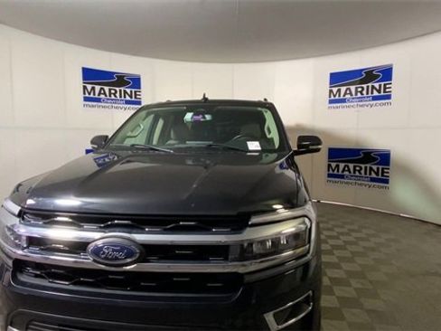 Used 2024 Ford Expedition Limited image 5