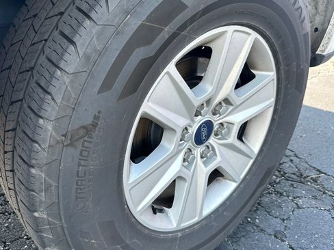 Used 2018 Ford F150 XLT w/ Equipment Group 301A Mid RWD image 7