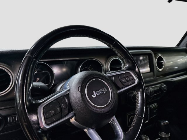 Used 2020 Jeep Wrangler Unlimited Sahara AWD/4WD image 11